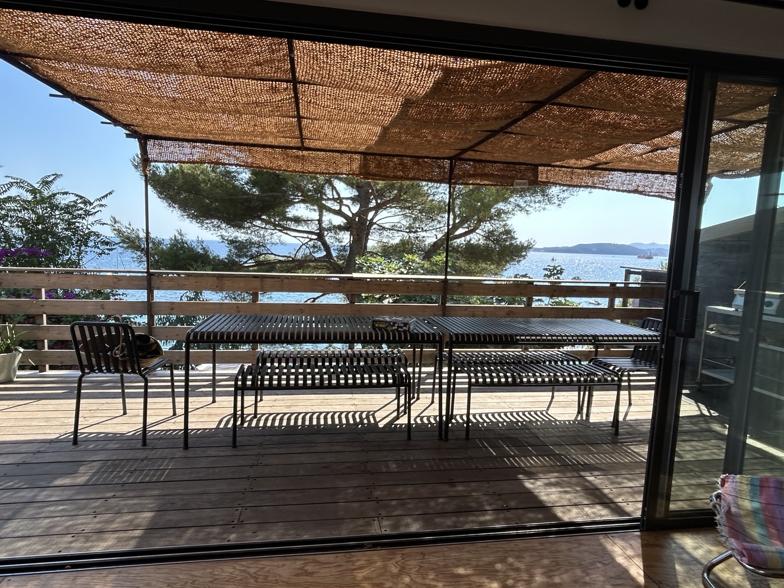 Terrasse du Cabanon Parasol